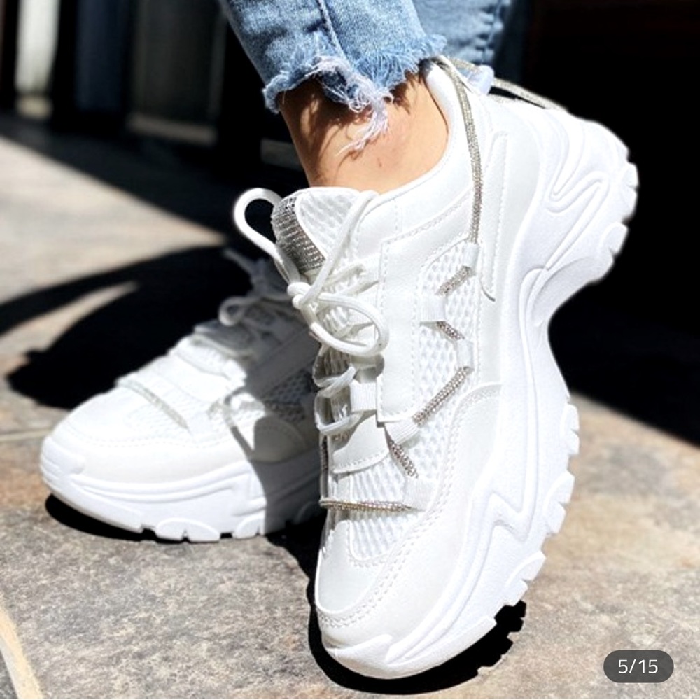 Women’s white platform Lace Sneaker With Rhinestone Embellishment- New In Box